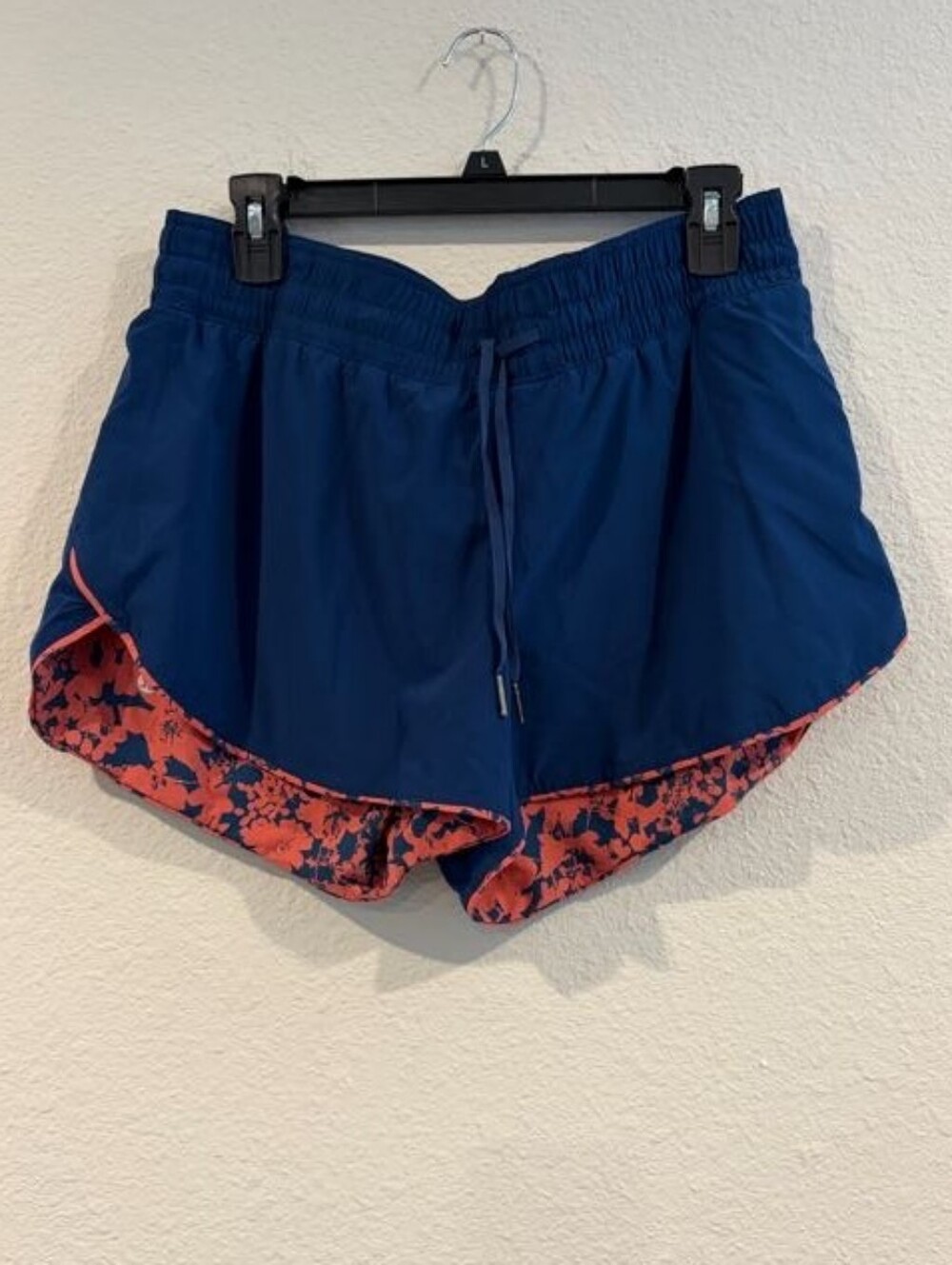 Lululemon Womens Classic Blue Coral Floral Print Reversible Swim Shorts Size 12